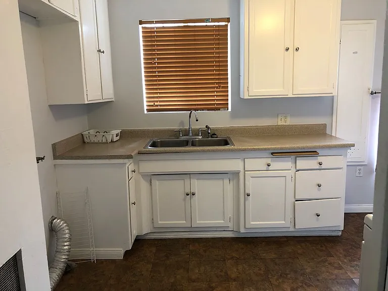 5448 Kinston Ave — Photo 8