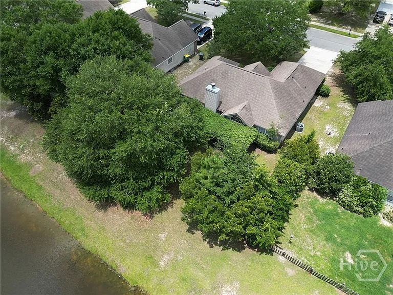 139 Pampas Dr — Photo 34