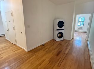 142 Richardson St #1A, Brooklyn, NY 11211