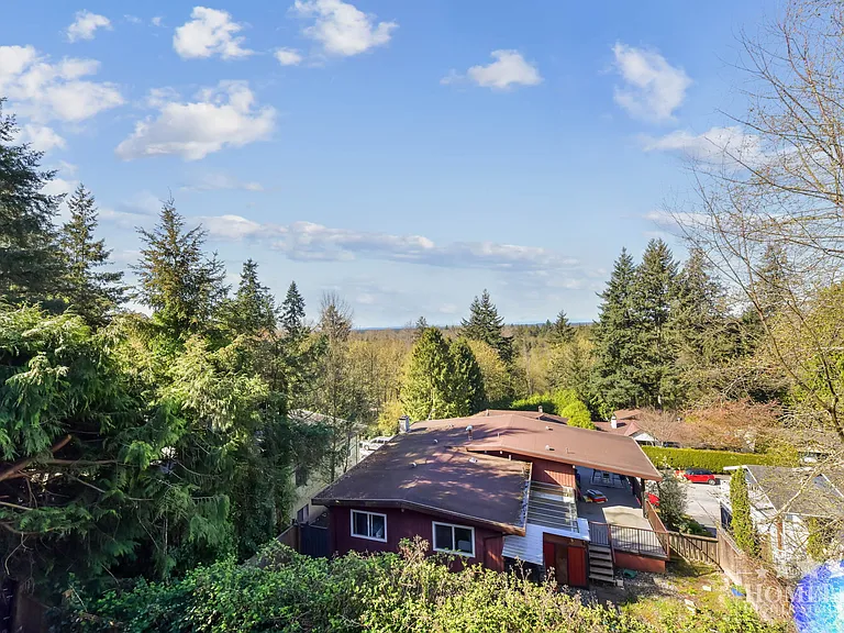 7437 Garfield Dr — Photo 32