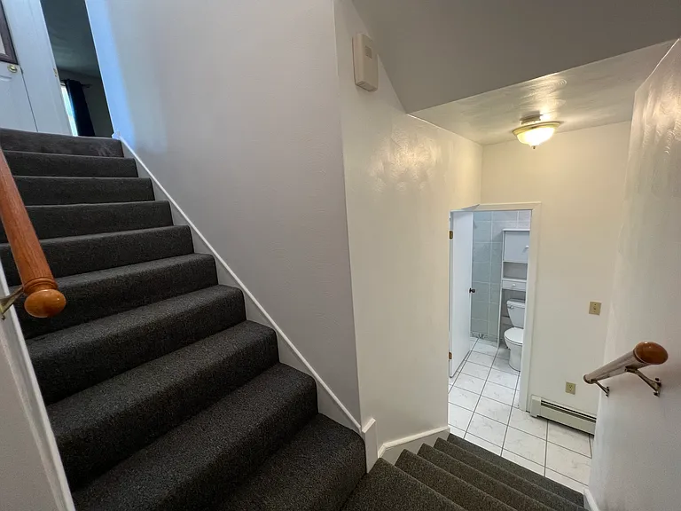 James St — Photo 18