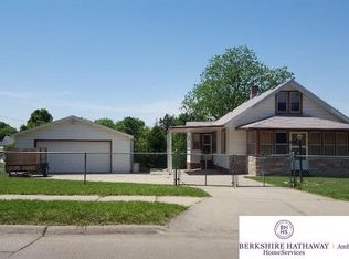 5114 S 45th St, Omaha, NE 68117