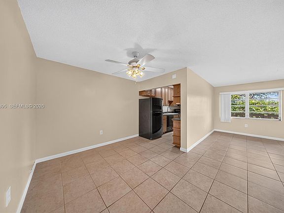 4th image of 20311 NE 2nd Ave APT 21