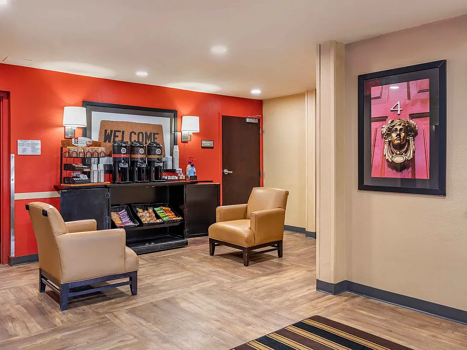 Lobby and Guest Check-in