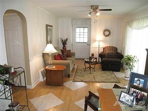 5th image of 2600 Thayer Dr