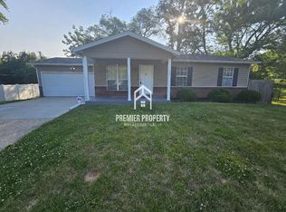 4825 Chalfont Rd, Florissant, MO 63033