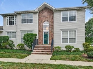 29 Whitehead Rd, Bridgewater, NJ 08807