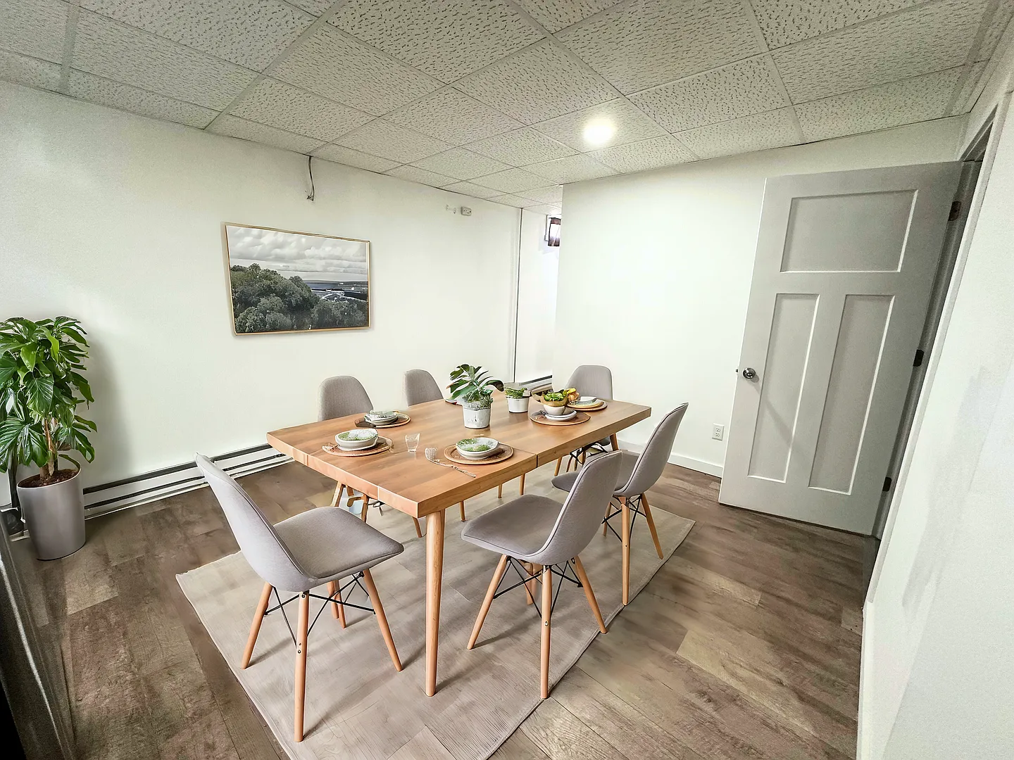 Spacious Apartment to Rent — Photo 2