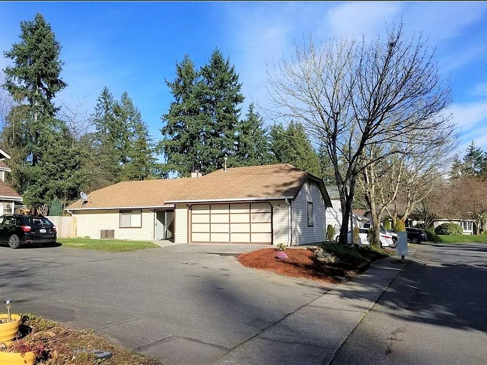 1st image of 18210 NE 92nd St