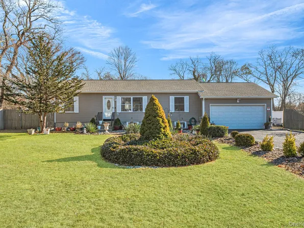 32 Ralph Avenue, Brentwood, NY 11717
