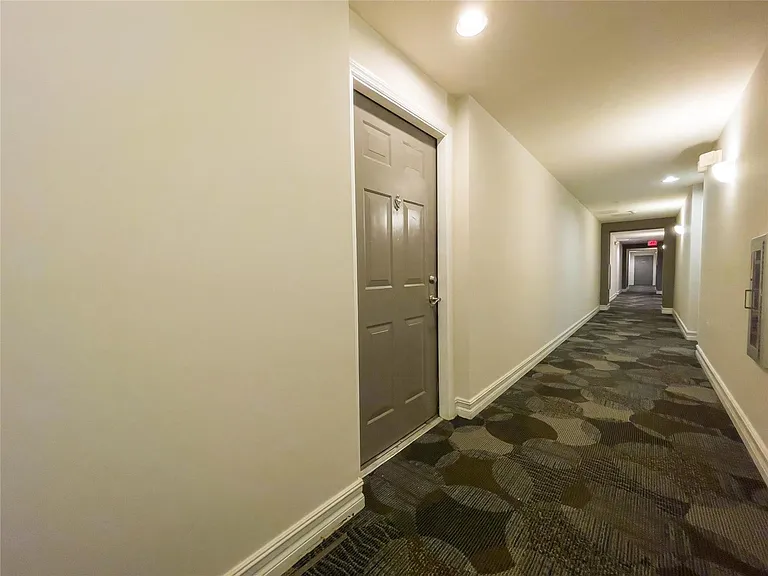 1900 Van Buren St #118B — Photo 22