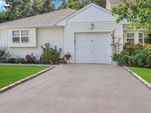 67 Strawberry Commons #67, Riverhead, NY 11901
