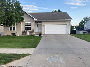 1015 Sycamore St, Wayne, NE 68787