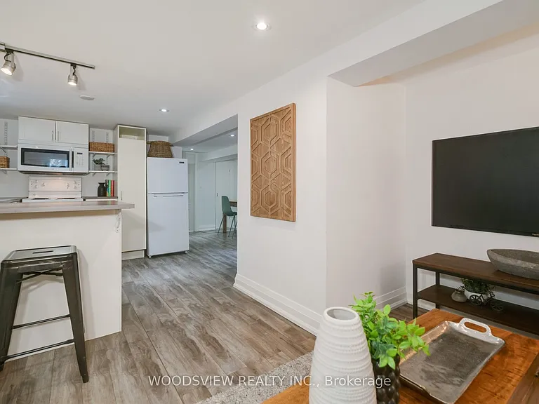 237 Rhodes Ave — Photo 7