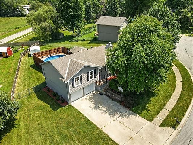1st image of 2415 Little Blue Ct