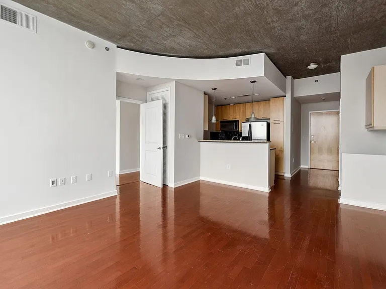 3324 Peachtree Rd NE #2304 — Photo 12