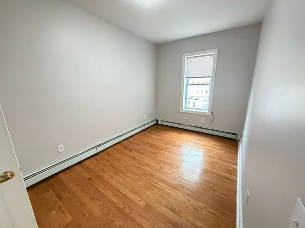 18 Wright Avenue image 27 of 35