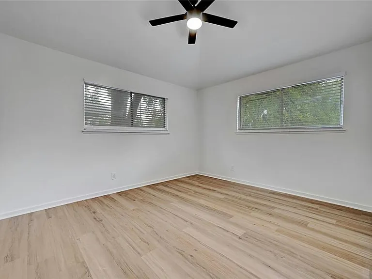 1911 David St — Photo 30