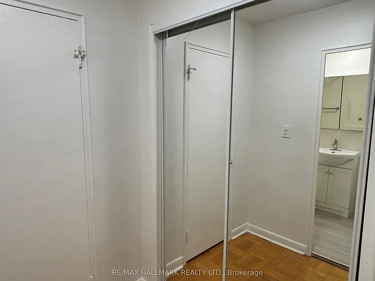 134 Lawton Blvd #407 — Photo 6