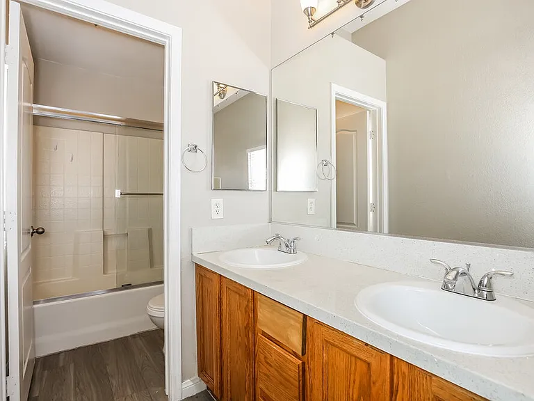 3219 Panamint Ct — Photo 9