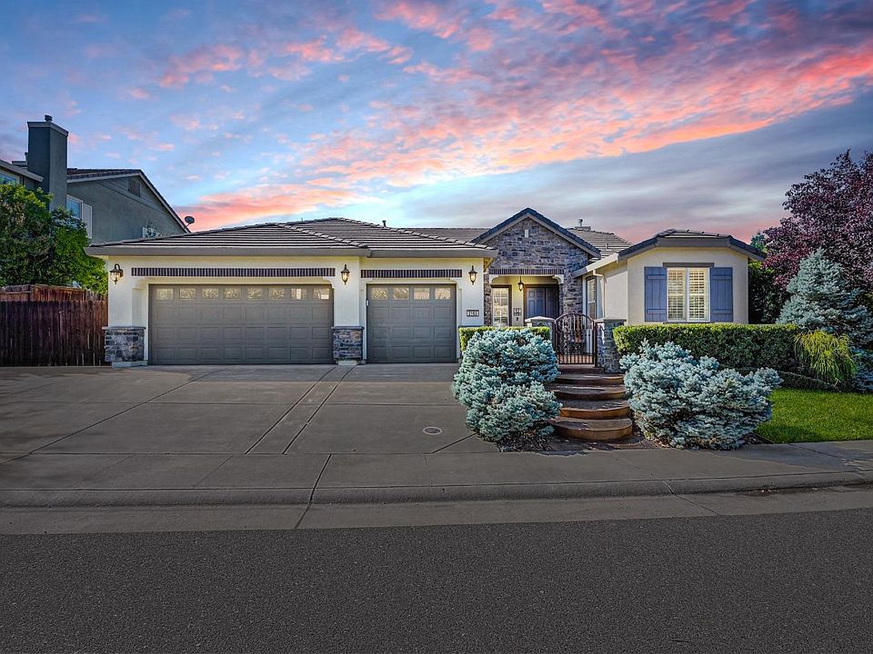 1st image of 2163 Mount Errigal Ln