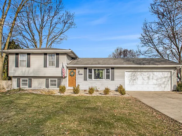 2207 Bashor Rd, Goshen, IN 46526