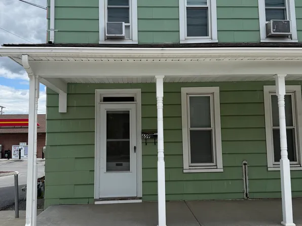 659 1/2 Broadway, Hanover, PA 17331