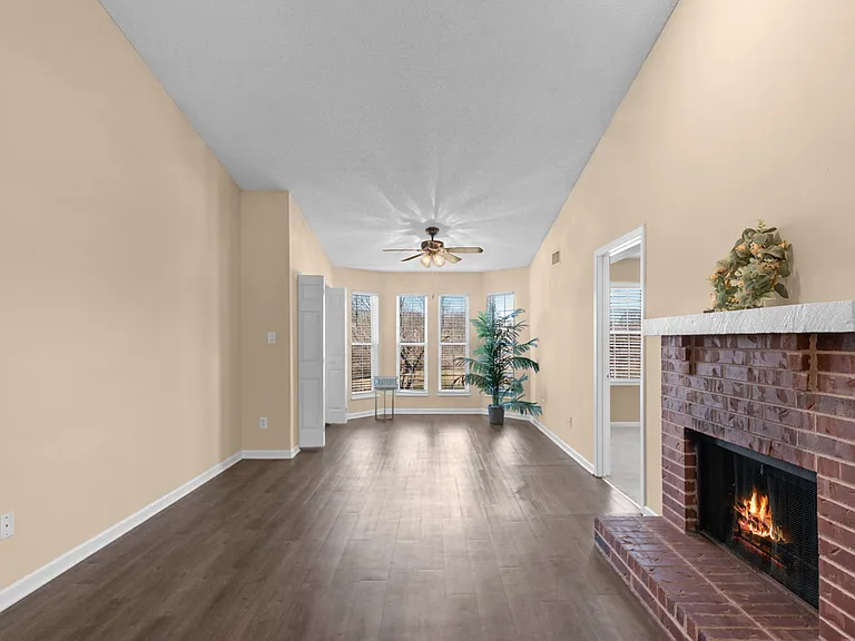 Willowbend — Photo 120
