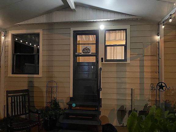 3rd image of 5117 Sweetser Ave