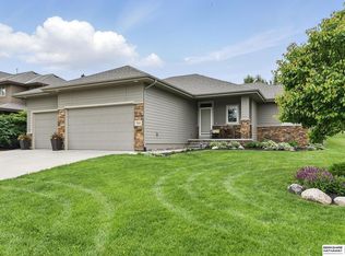 504 S 198th St, Elkhorn, NE 68022