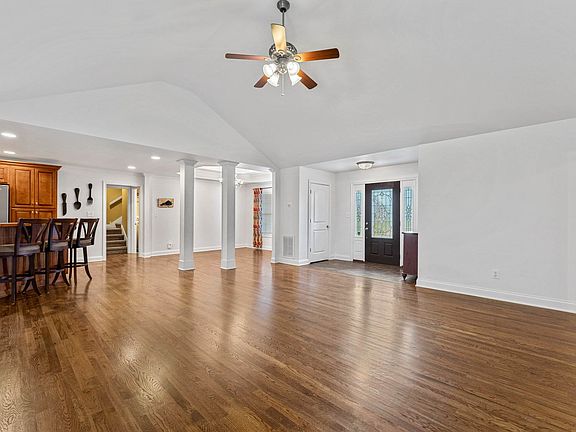 4th image of 411 Fonso Cir