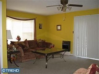 3rd image of 128 Buckson Ct