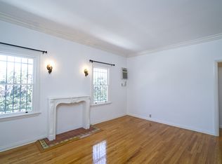 427 N Sierra Bonita Ave, Los Angeles, CA 90036