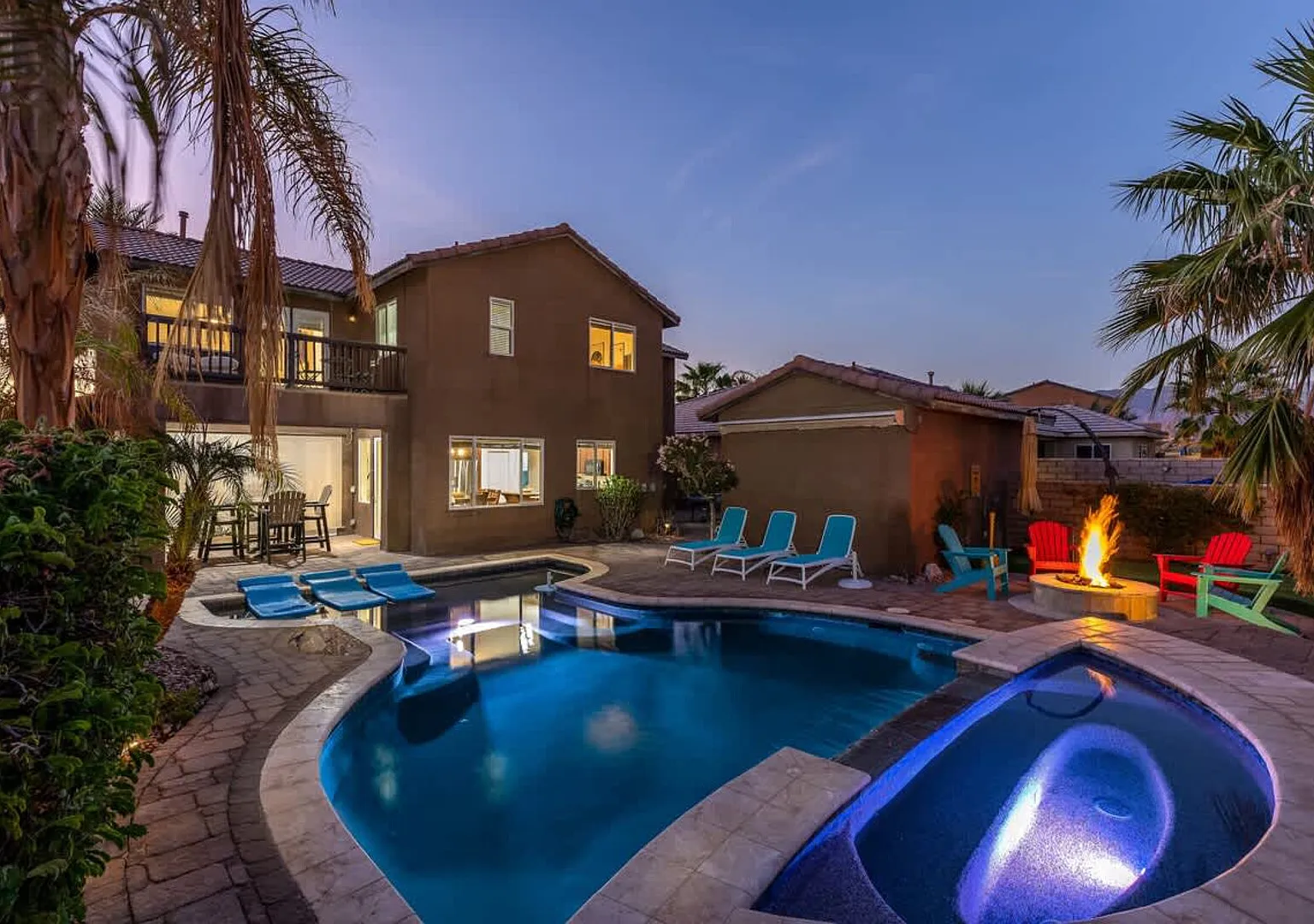 Oasis Escape - Sleeps 12! Pool-Spa-Ping Pong-BBQ — Photo 3