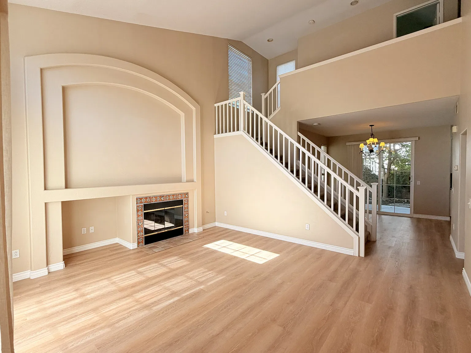 23319 Anacapa Ln — Photo 3