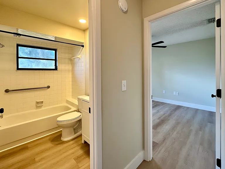 5603 Creekwood Dr — Photo 16