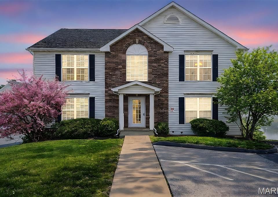 1st image of 19 Homefield Gardens Dr #27N