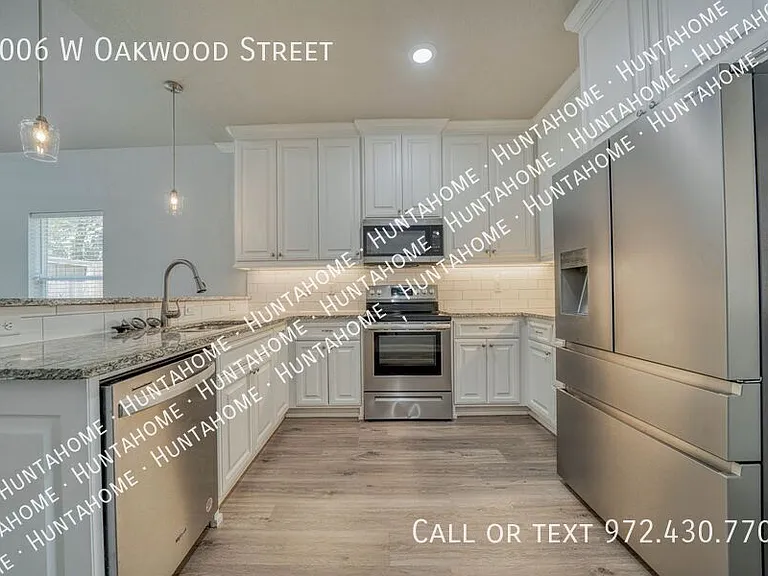 2006 W Oakwood St — Photo 10
