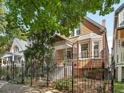 2445 N Lawndale Ave, Chicago, IL, 60647