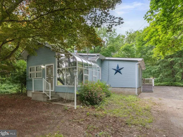 659 W Forest Grove Rd, Vineland, NJ 08360