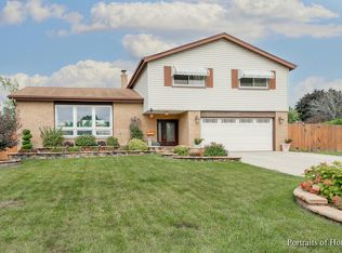 1440 W Jo Ann Ln, Addison, IL 60101