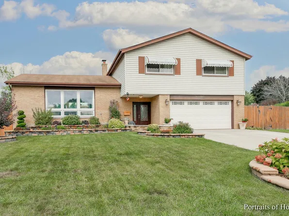 1440 W Jo Ann Ln, Addison, IL 60101