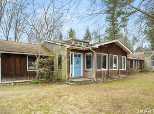 20 Woods Grove Road, Westport, CT 06880