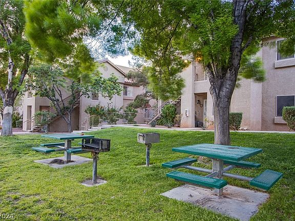 4th image of 2110 Los Feliz St Unit 2098