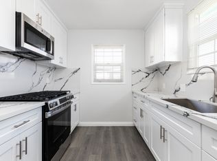2145 W 104th St, Los Angeles, CA 90047