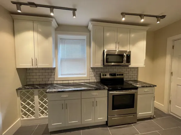 5858 Alderson St #1, Pittsburgh, PA 15217