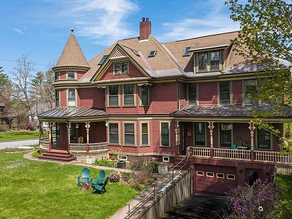 3rd image of 154 Boynton Avenue