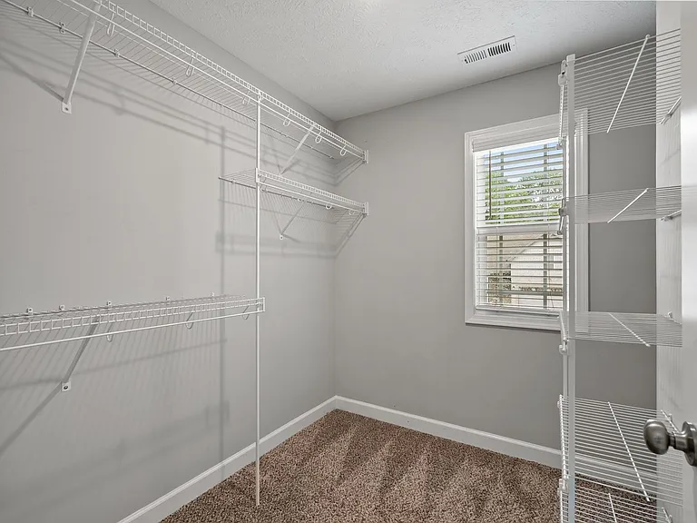 1037 Brightwood Ct — Photo 22