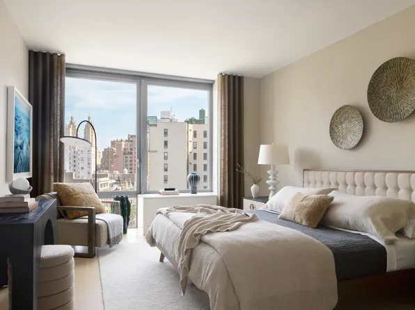 212 West 72nd Street image 8 of 20