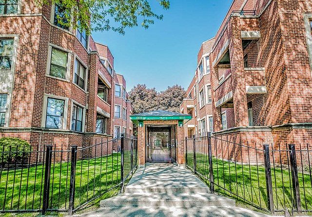 1st image of 6108 S Dorchester Ave APT 1W